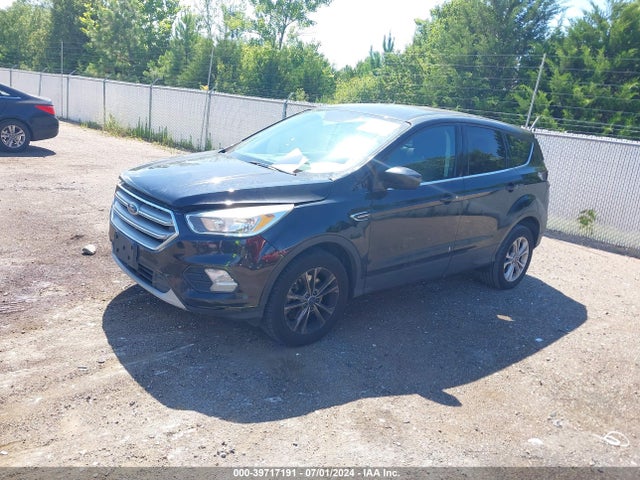 Ford ESCAPE SE 2017 1FMCU9GD1HUB82869 Image 2