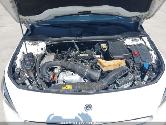 WDDSJ4EB9KN750757 Mercedes-Benz CLA 250