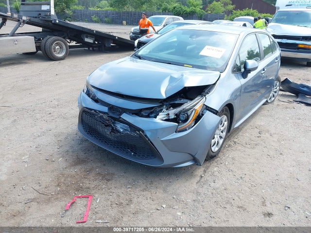 Toyota COROLLA LE 2021 5YFEPMAE4MP215377 Image 2