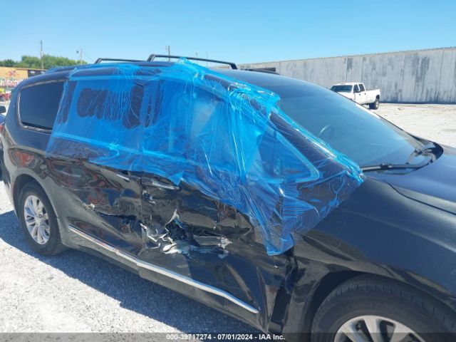 2C4RC1EG3JR312458 Chrysler Pacifica Touring L Plus