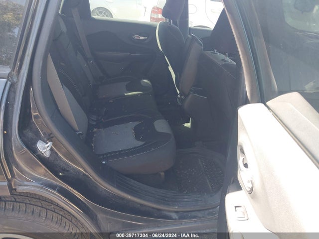 1C4PJMAB2FW552107 Jeep Cherokee Sport