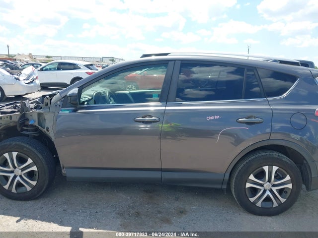 Toyota RAV4 LE 2018 JTMZFREV6JJ724043 Image 14