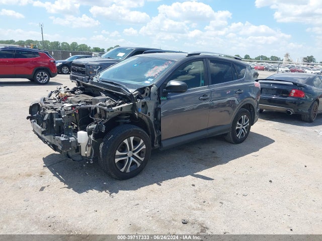 Toyota RAV4 LE 2018 JTMZFREV6JJ724043 Image 2