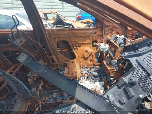 5N1DR2MN7JC642686 Nissan Pathfinder Sl