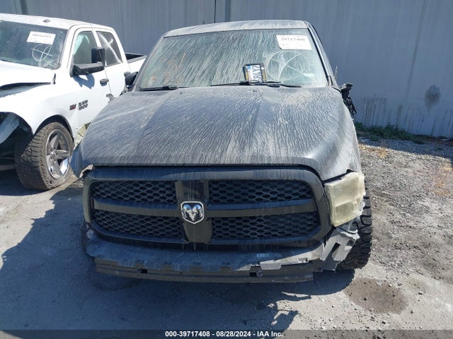 1C6RR6KG2HS561463 RAM 1500 Express  4x2 5'7 Box
