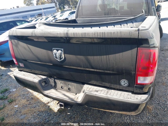 1C6RR6KG2HS561463 RAM 1500 Express  4x2 5'7 Box