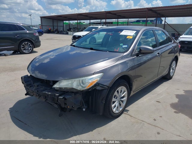 Toyota CAMRY LE 2016 4T4BF1FK7GR558549 Image 2