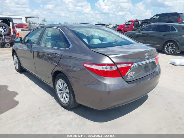 Toyota CAMRY LE 2016 4T4BF1FK7GR558549 Image 3