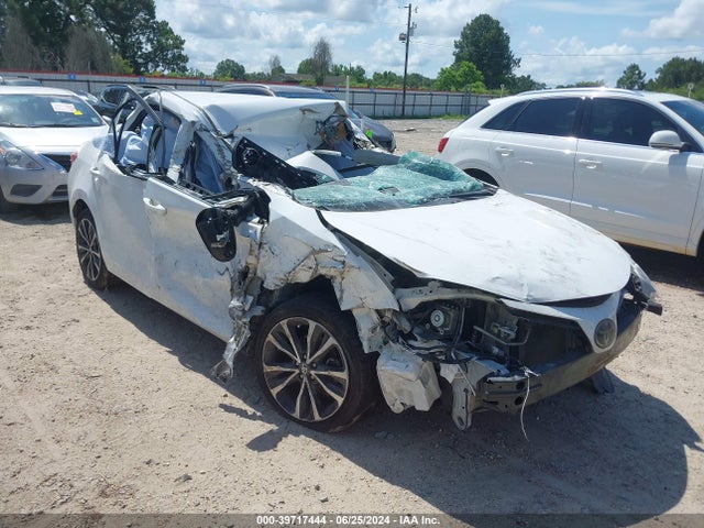 Toyota COROLLA SE 2017 5YFBURHE8HP675064 головне зображення