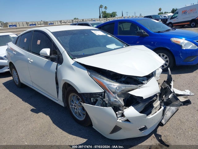 Toyota Prius Two 2017 JTDKBRFU1H3544356 main image
