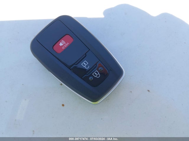 Toyota Prius Two 2017 JTDKBRFU1H3544356 Image 11