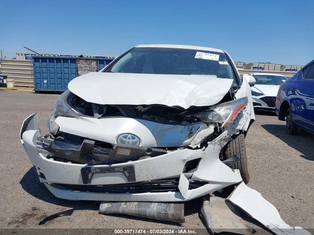Toyota Prius Two 2017 JTDKBRFU1H3544356 Image 12