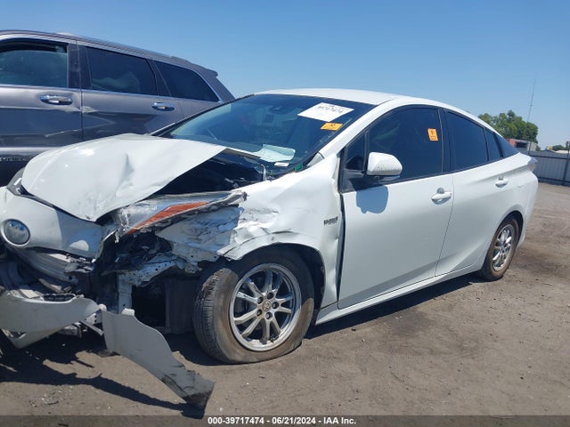 Toyota Prius Two 2017 JTDKBRFU1H3544356 Image 14