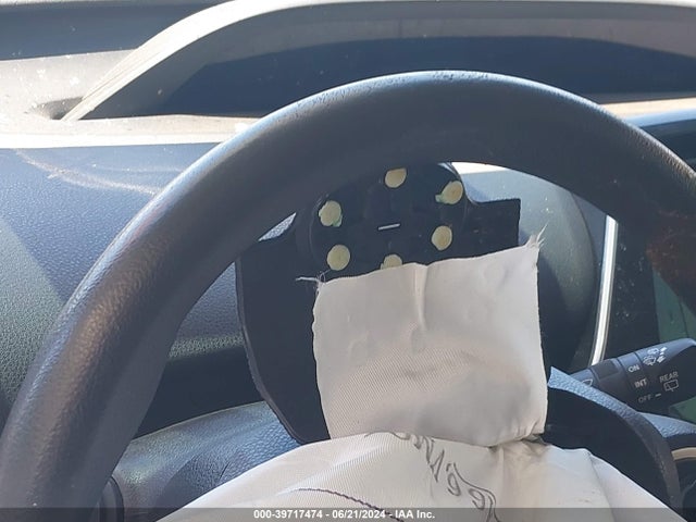 Toyota Prius Two 2017 JTDKBRFU1H3544356 Image 15