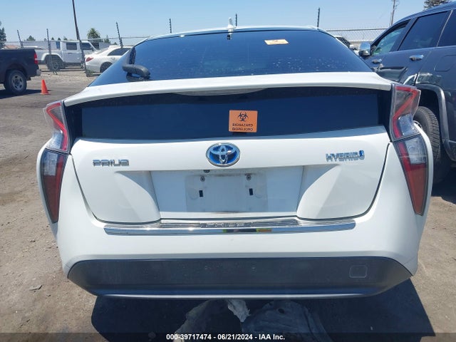 Toyota Prius Two 2017 JTDKBRFU1H3544356 Image 16