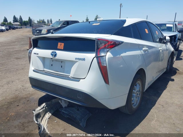 Toyota Prius Two 2017 JTDKBRFU1H3544356 Image 4