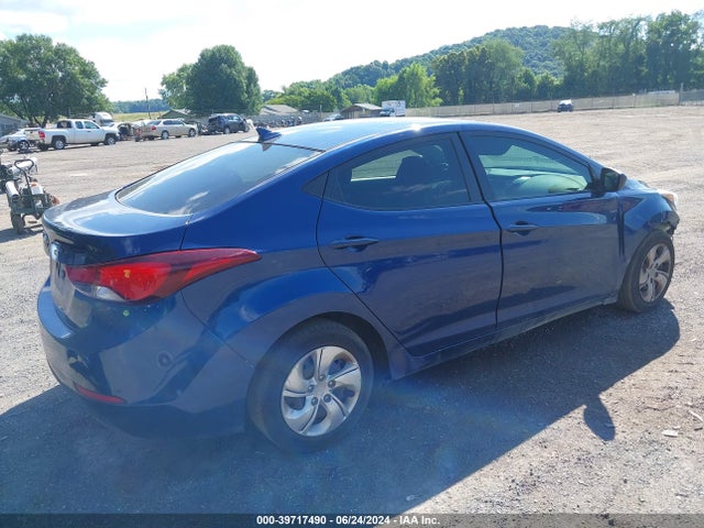 Hyundai ELANTRA SE 2015 5NPDH4AE1FH551223 Image 4