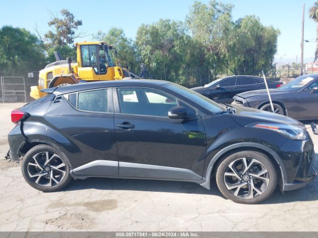 JTNKHMBX1L1067753 Toyota C-HR XLE
