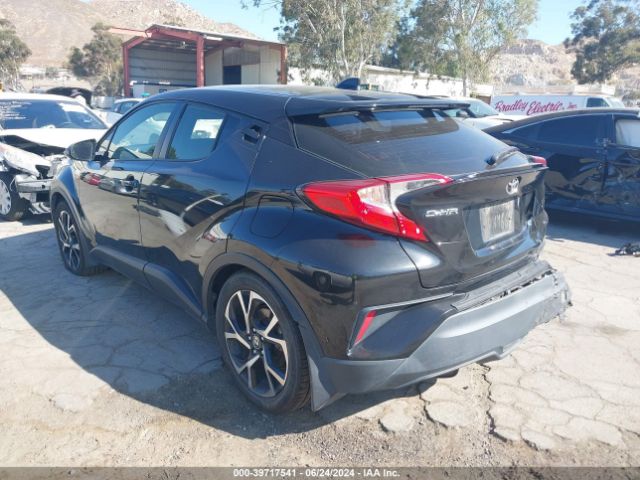 JTNKHMBX1L1067753 Toyota C-HR XLE
