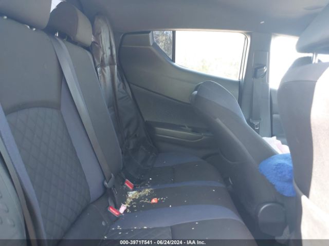JTNKHMBX1L1067753 Toyota C-HR XLE