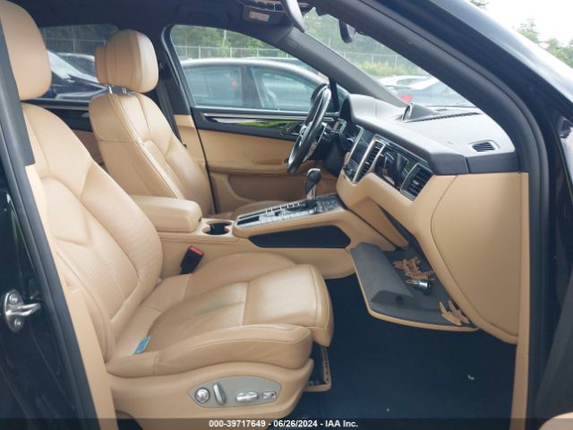 WP1AA2A57JLB08847 Porsche Macan