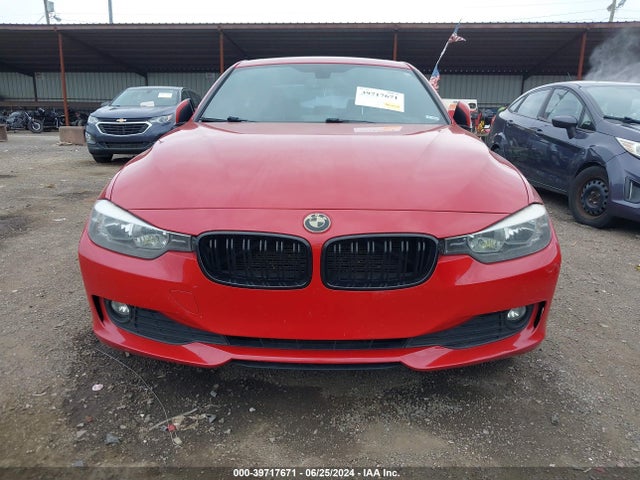 BMW 320i Xdrive 2014 WBA3C3C51EF986945 Image 12