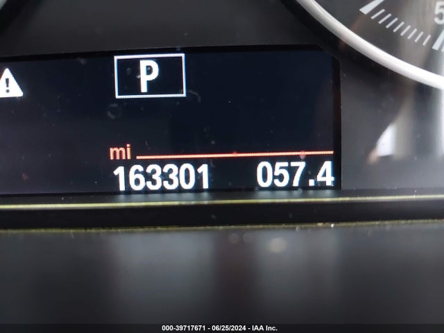 BMW 320i Xdrive 2014 WBA3C3C51EF986945 Image 15