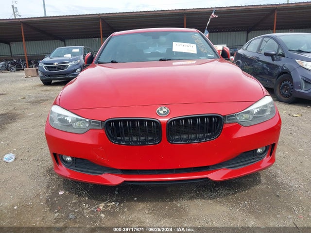 BMW 320i Xdrive 2014 WBA3C3C51EF986945 Image 6