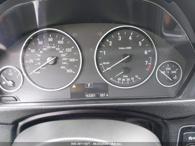 BMW 320i Xdrive 2014 WBA3C3C51EF986945 Image 7