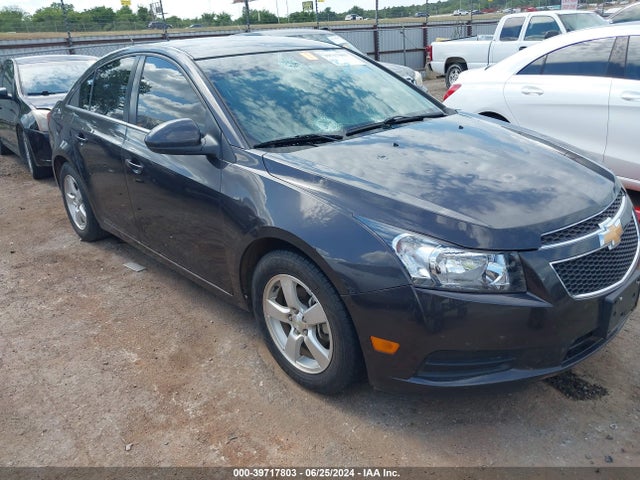 2014 1G1PC5SB4E7319717 main image