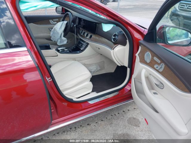 WDDZF4JB8HA179381 Mercedes-Benz E 300