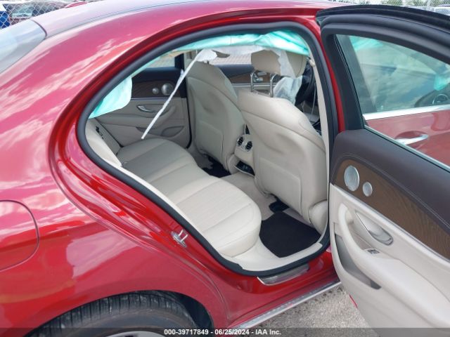 WDDZF4JB8HA179381 Mercedes-Benz E 300