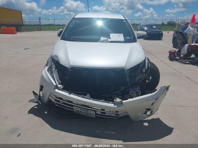 Toyota Highlander Le Plus 2017 5TDZZRFH0HS194374 Image 13
