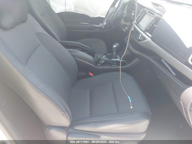 Toyota Highlander Le Plus 2017 5TDZZRFH0HS194374 Image 5