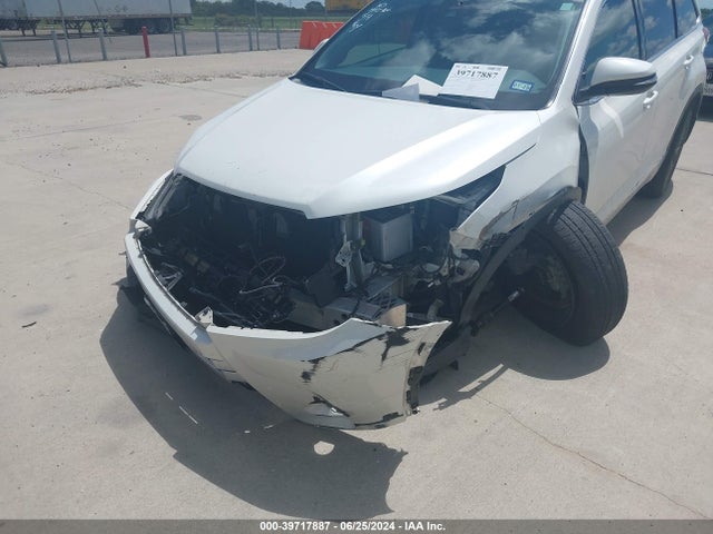 Toyota Highlander Le Plus 2017 5TDZZRFH0HS194374 Image 6