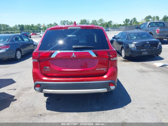 JA4AD3A30HZ037182 Mitsubishi Outlander Se
