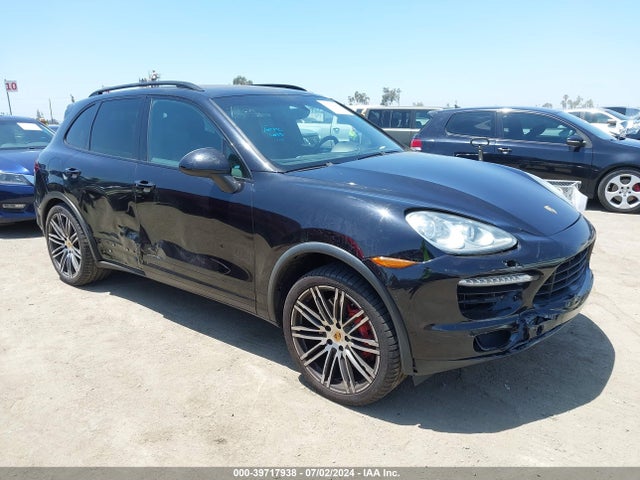 2011 PORSCHE CAYENNE WP1AC2A21BLA88256 Photo 0