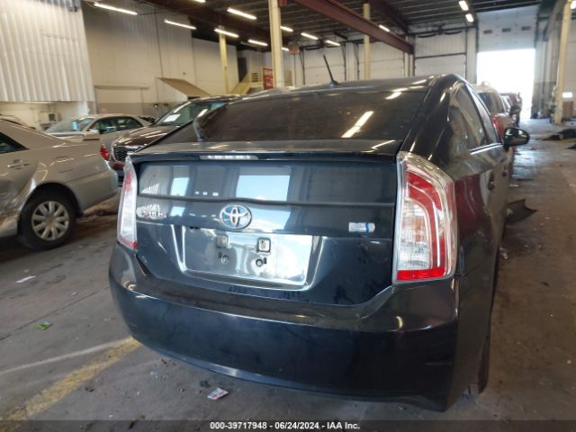 JTDKN3DU0F0462382 Toyota Prius Two