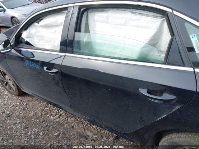 1VWBA7A38JC042307 Volkswagen Passat 2.0t Se