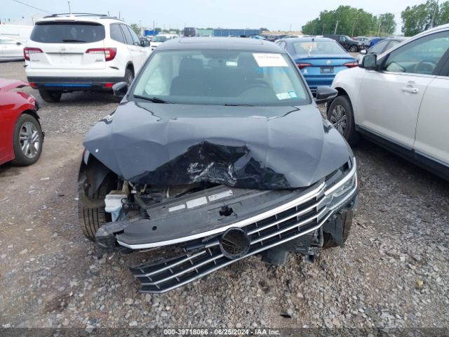 1VWBA7A38JC042307 Volkswagen Passat 2.0t Se