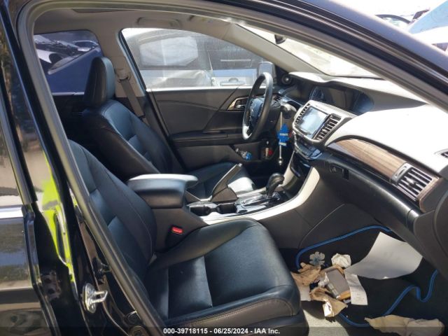 1HGCR3F92HA009543 Honda Accord Touring V6