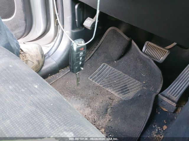 5XYKT4A6XEG436219 KIA SORENTO LX