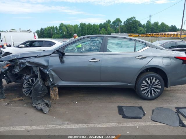 1N4BL4DV9PN314133 Nissan Altima Sv Fwd