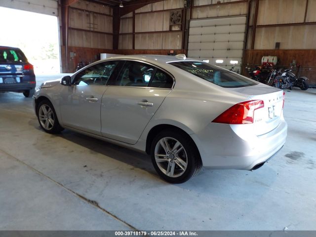YV126MFK5F1344296 Volvo S60 T5 Premier