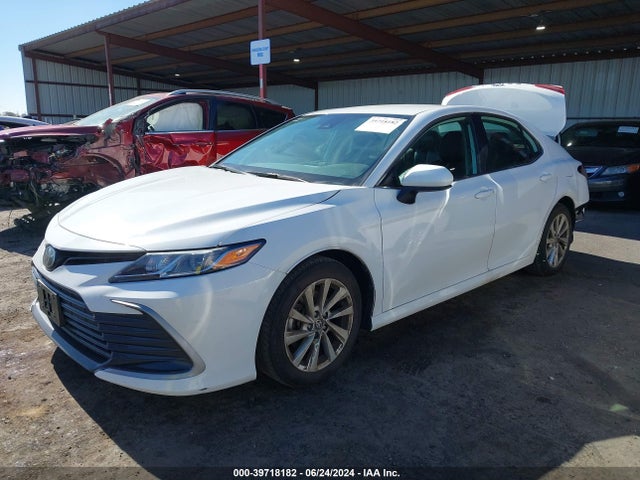 Toyota CAMRY LE 2023 4T1C11AK0PU796604 Image 2