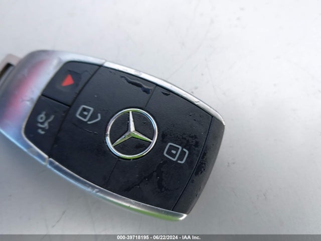 55SWF8DB5KU295957 Mercedes-Benz C 300