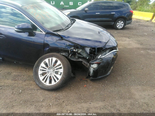 Toyota Venza Limited 2023 JTEAAAAH1PJ132762 Image 21