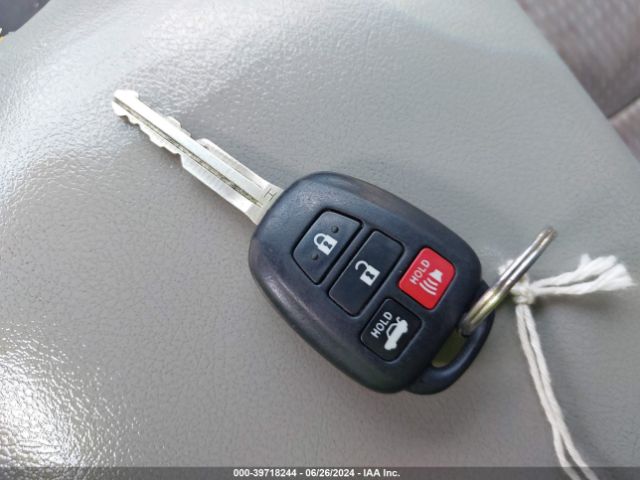 4T1BF1FK5FU029271 Toyota CAMRY SE