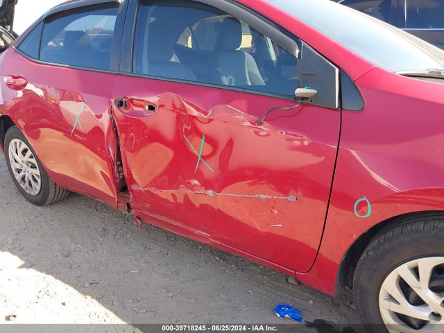 Toyota COROLLA LE 2018 2T1BURHE4JC049615 Image 6