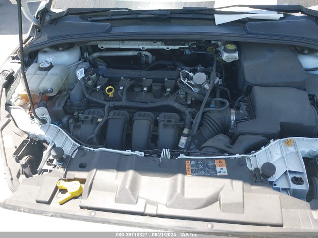Ford FOCUS SE 2017 1FADP3K22HL216624 Image 10